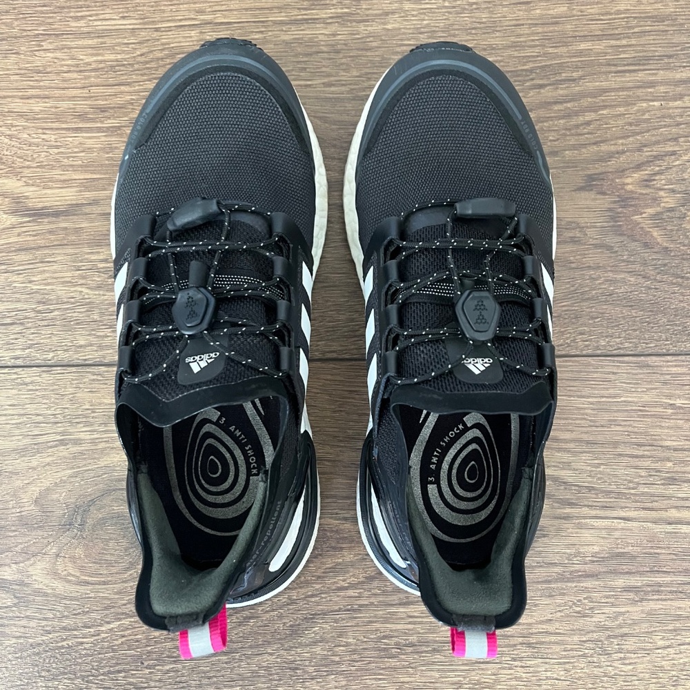 Adidas Women's UltraBoost Winter Cold RDY Core Black - Picture 8 of 9